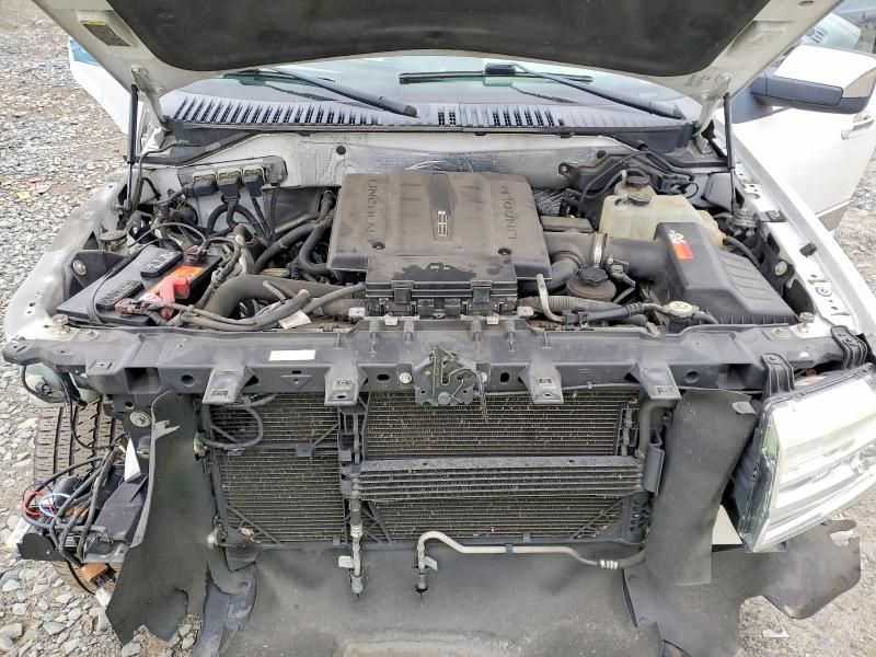 2010 Lincoln Navigator