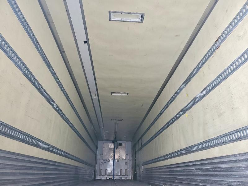 2013 Utility VS2RA Refrigerated Van Trailer