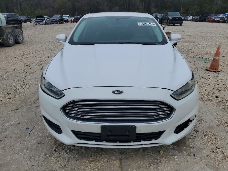 2016 Ford Fusion se