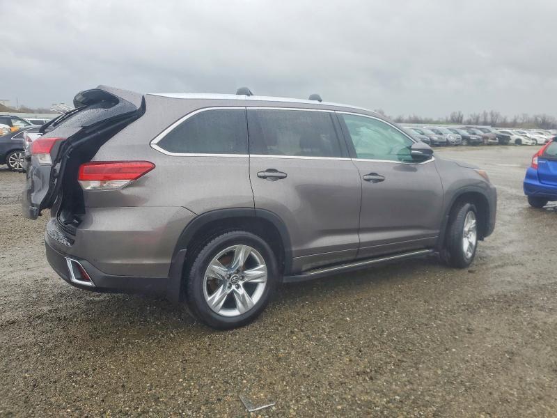 2017 Toyota Highlander Limited