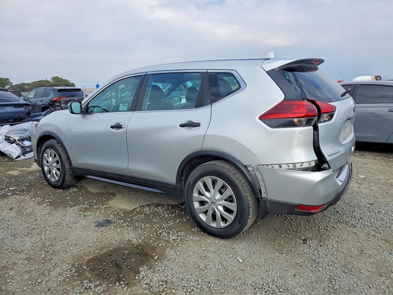 2020 Nissan Rogue s