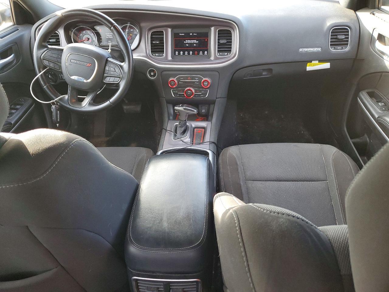 2020 Dodge Charger sxt