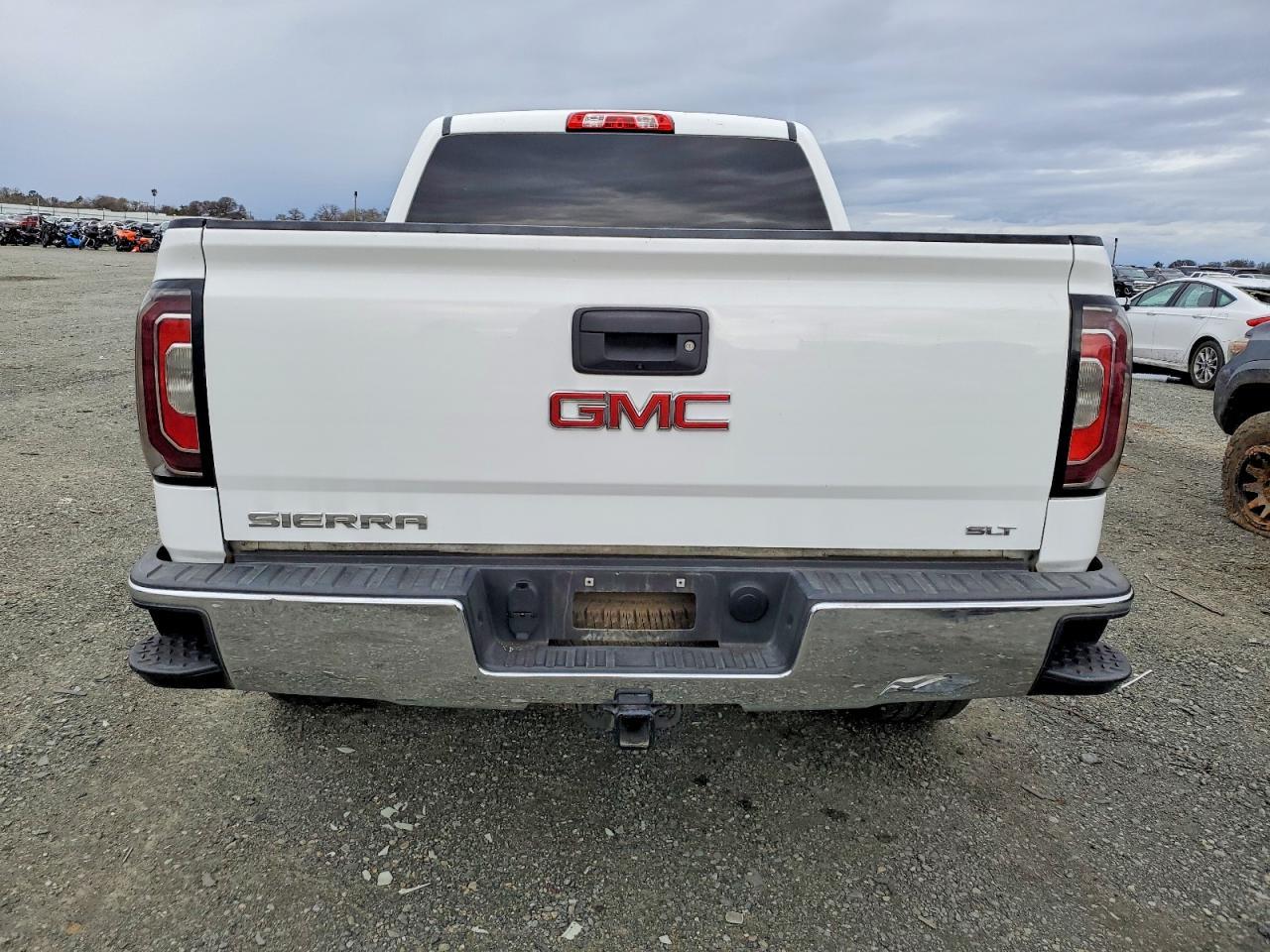 2018 GMC Sierra K1500 slt