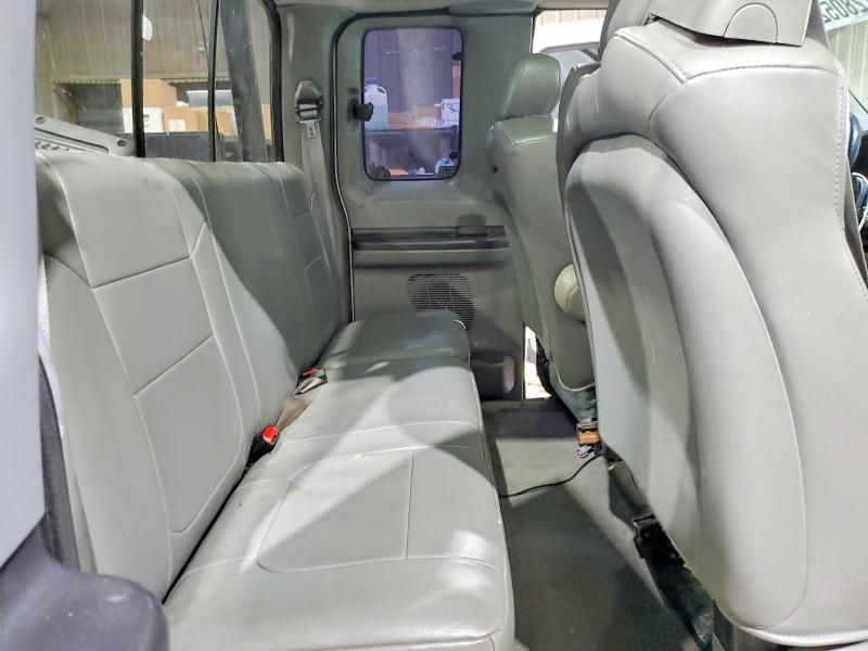 2005 Ford Super Duty F-250 lar