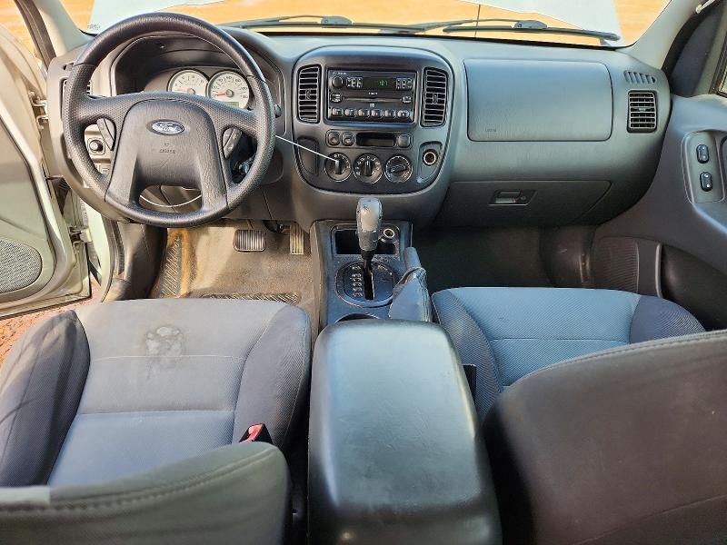 2005 Ford Escape xls