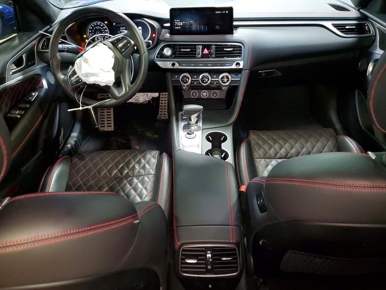 2023 Genesis G70 Base