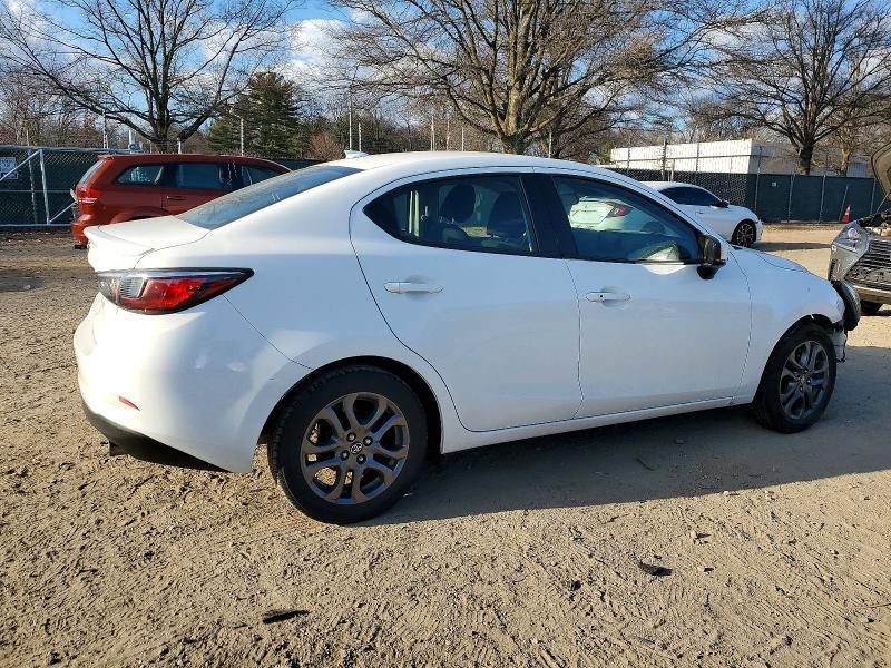 2019 Toyota Yaris l