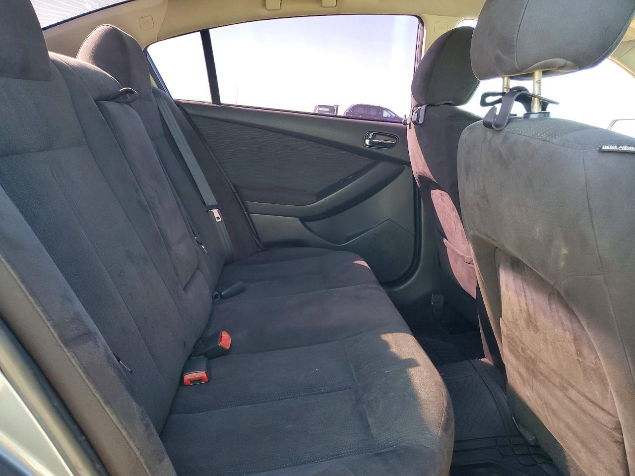 2011 Nissan Altima Base