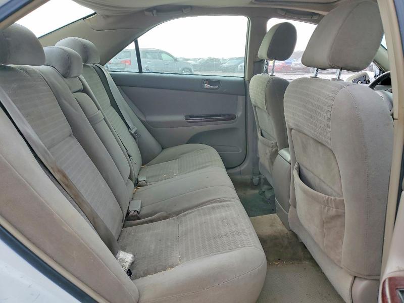 2005 Toyota Camry le