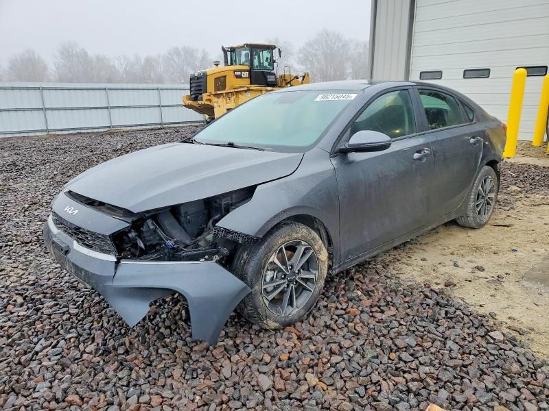 2024 KIA Forte lx