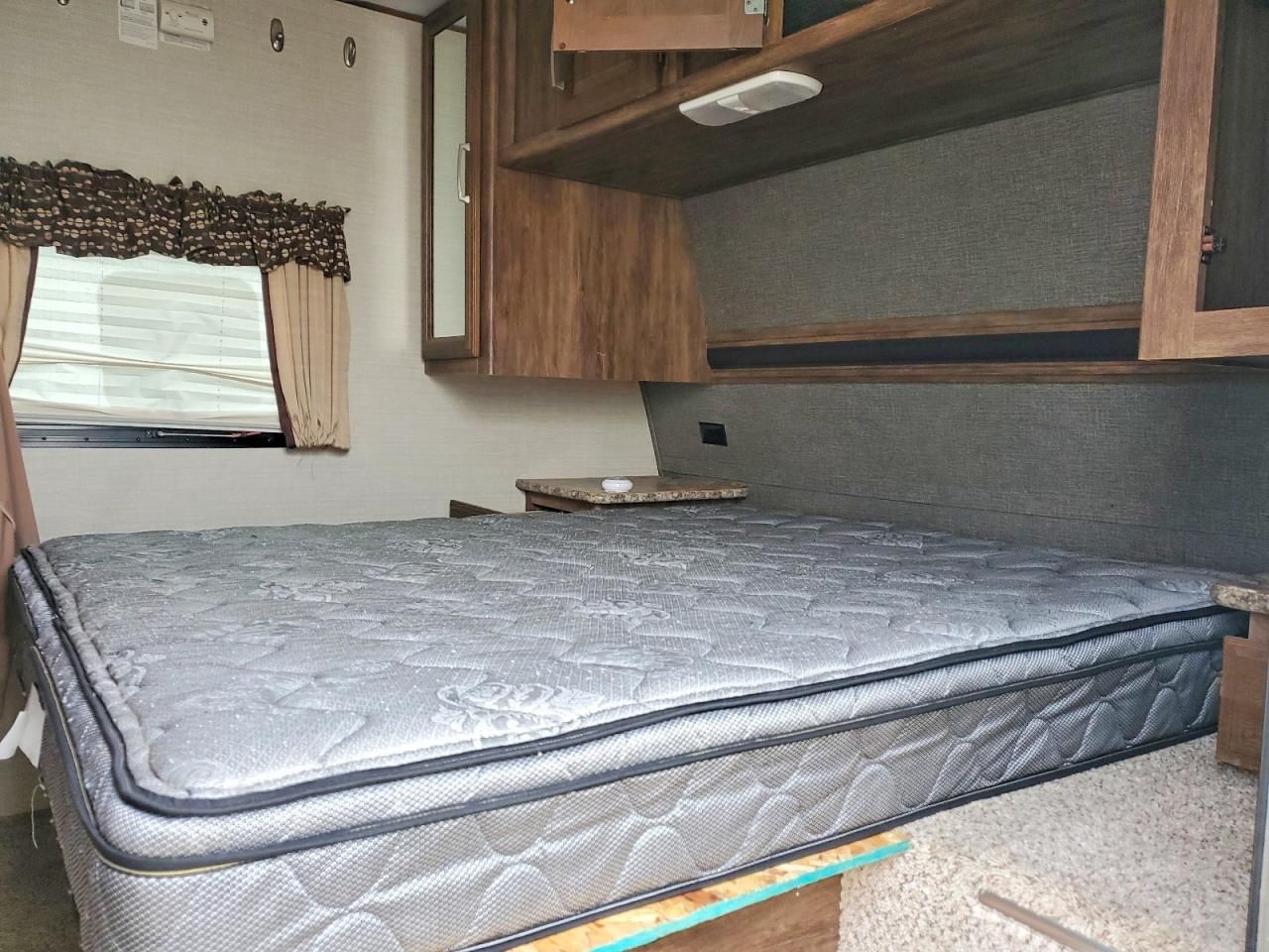 2016 Keystone 2016 Dutchman Cougar