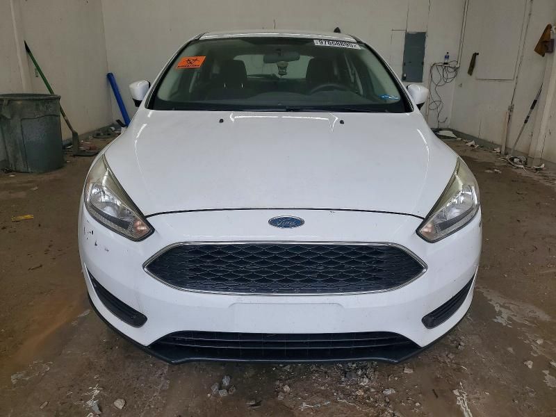 2018 Ford Focus se
