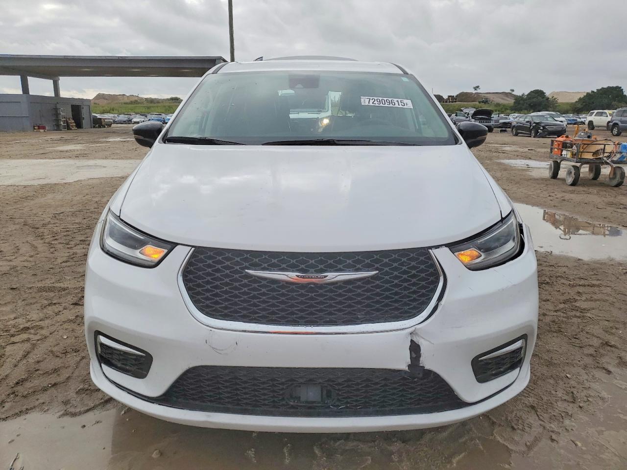 2024 Chrysler Pacifica Hybrid Select