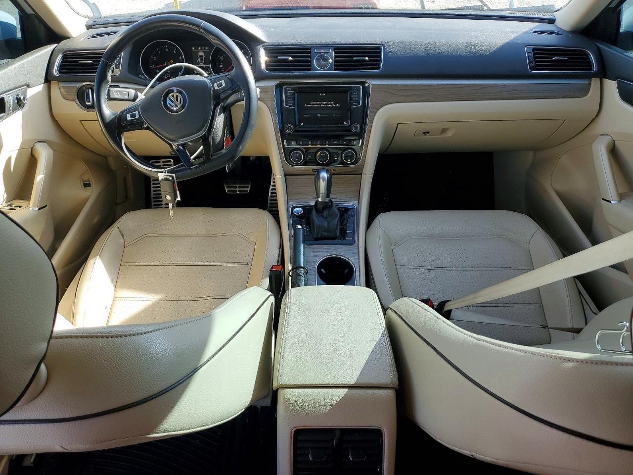 2017 Volkswagen Passat se