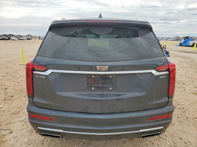2021 Cadillac XT6 Premium Luxury
