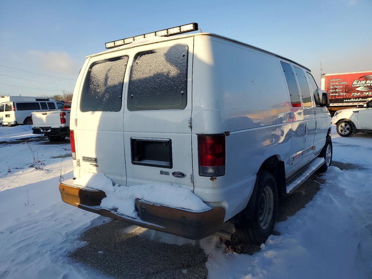 2013 Ford Econoline E250 van