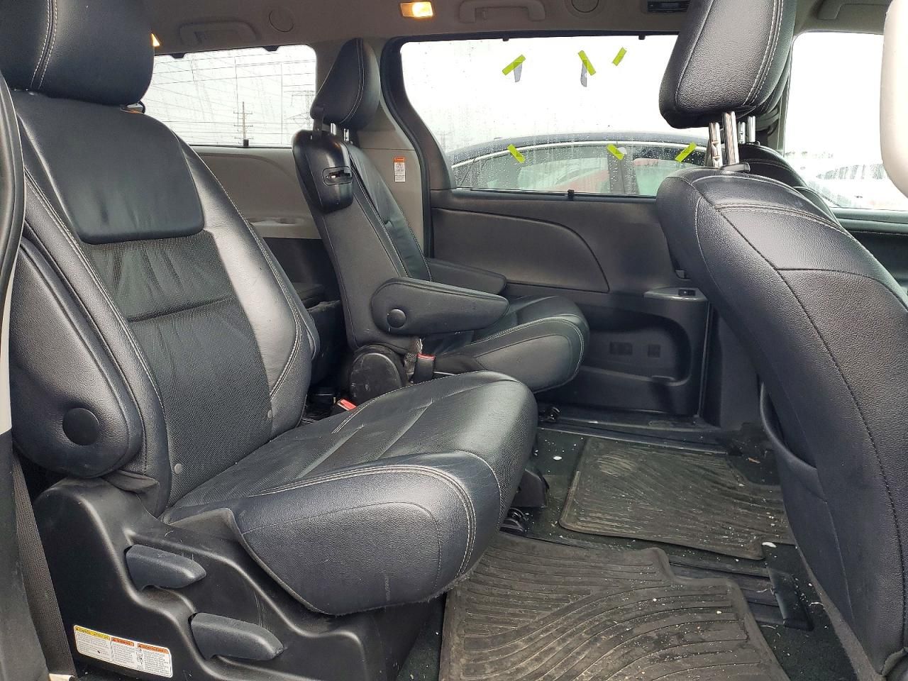 2016 Toyota Sienna se