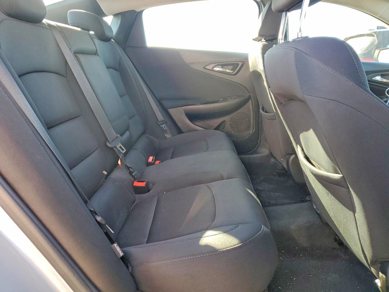 2017 Chev Malibu ls