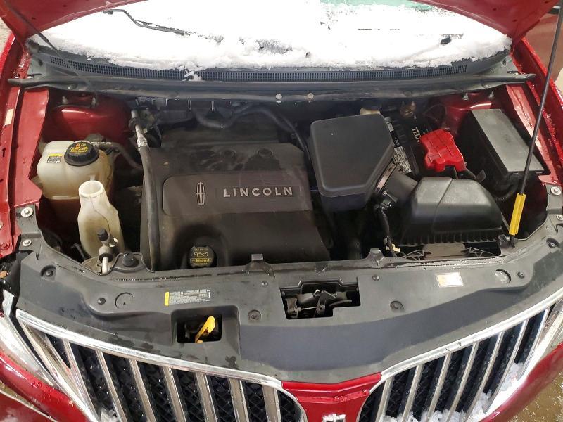 2013 Lincoln Townhouse MKX
