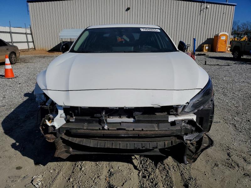 2024 Nissan Altima sr