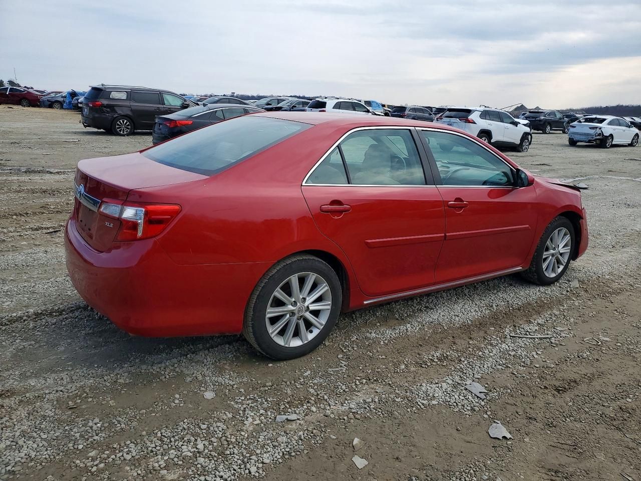 2013 Toyota Camry l
