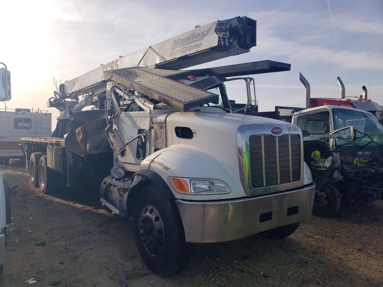 2017 Peterbilt Tractor 348
