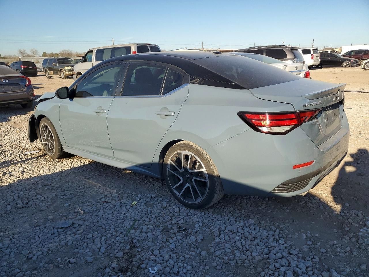 2025 Nissan Sentra sr