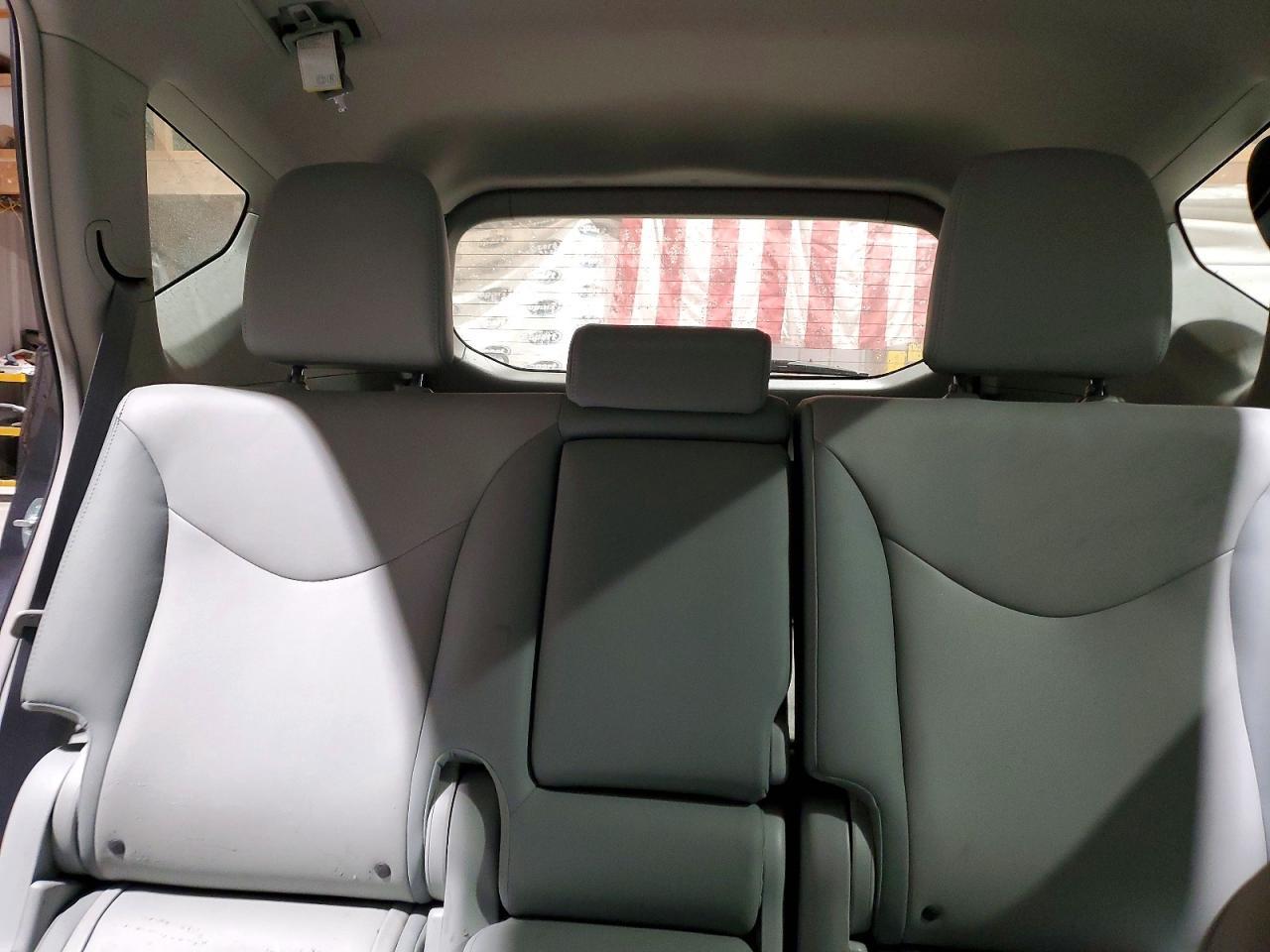 2013 Toyota Prius v