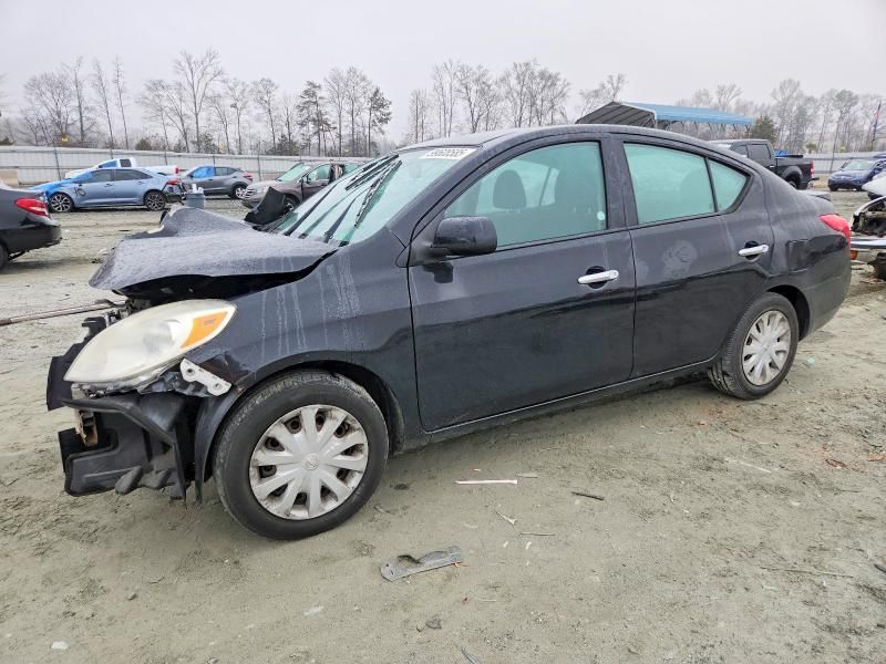 2014 Nissan Versa s