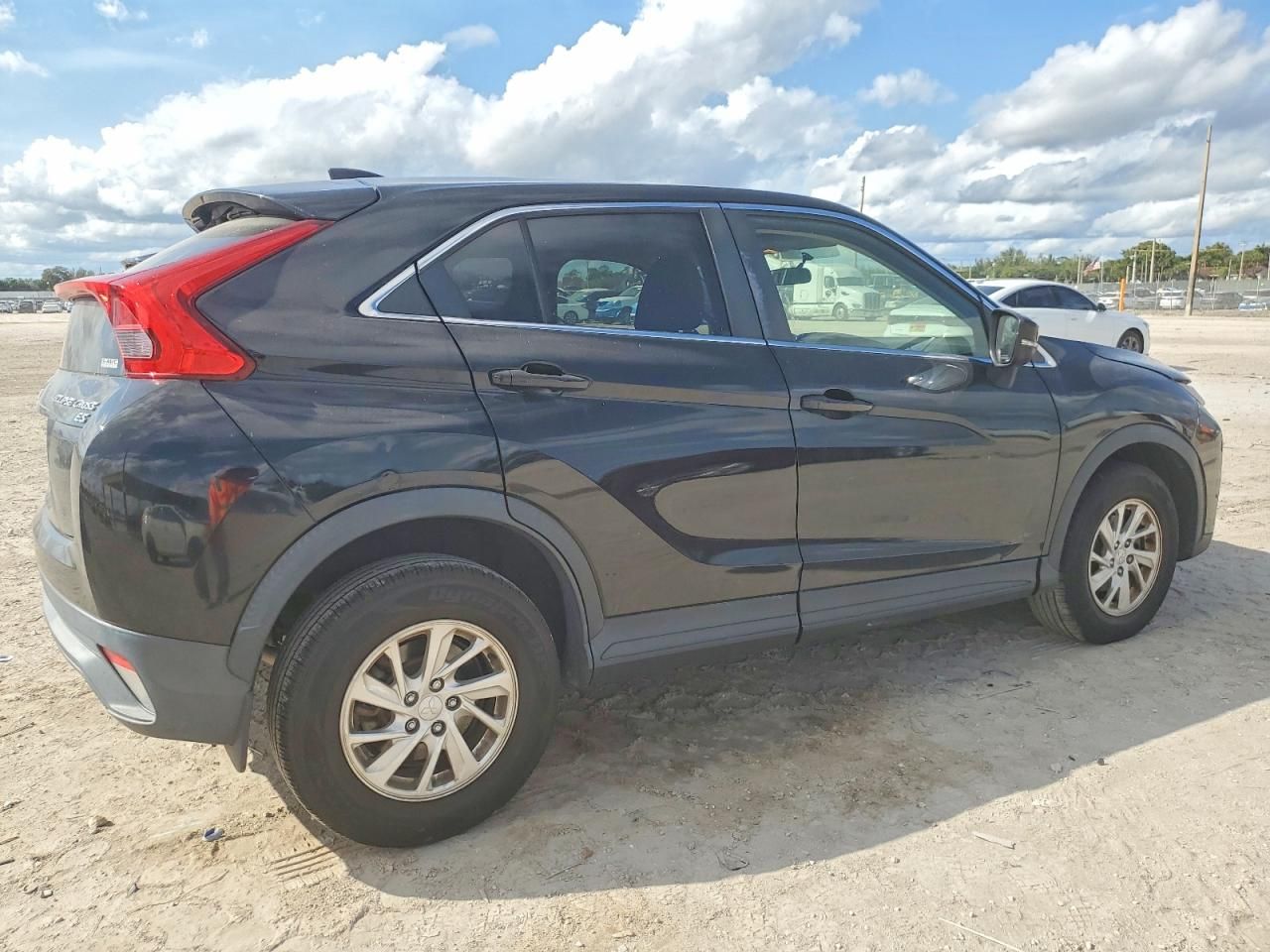 2018 Mitsubishi Eclipse Cross es