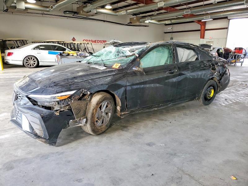 2024 Hyundai Elantra se