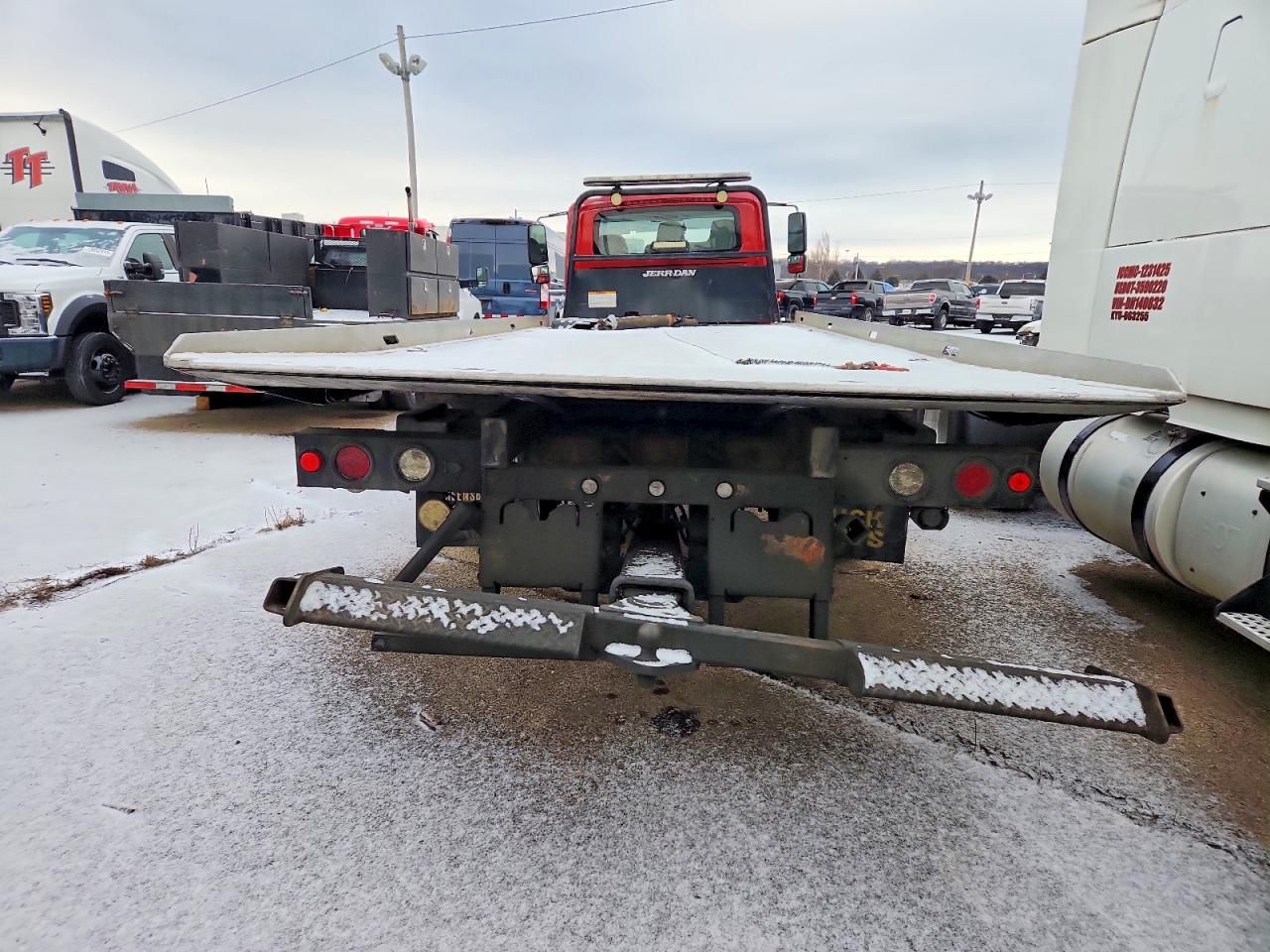 2007 International 4300 Rollback Truck