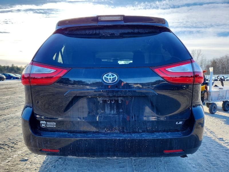 2018 Toyota Sienna le