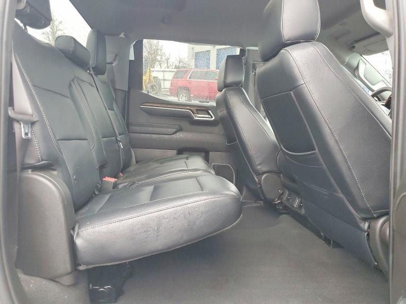 2022 Chevrolet Silverado K1500 lt