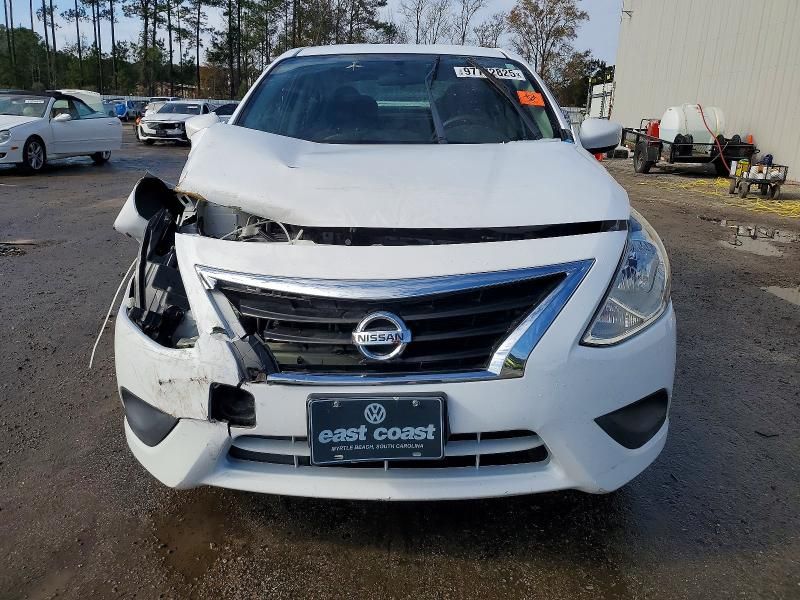 2018 Nissan Versa s