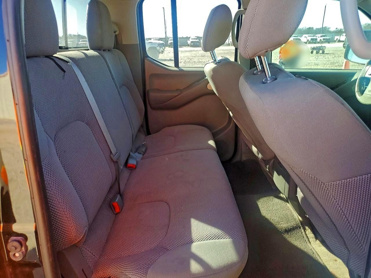 2017 Nissan Frontier s