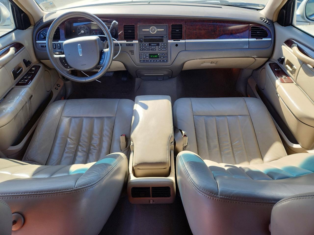 2007 Lincoln Town car Signature