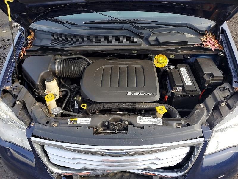 2015 Chrysler Town & Country Touring