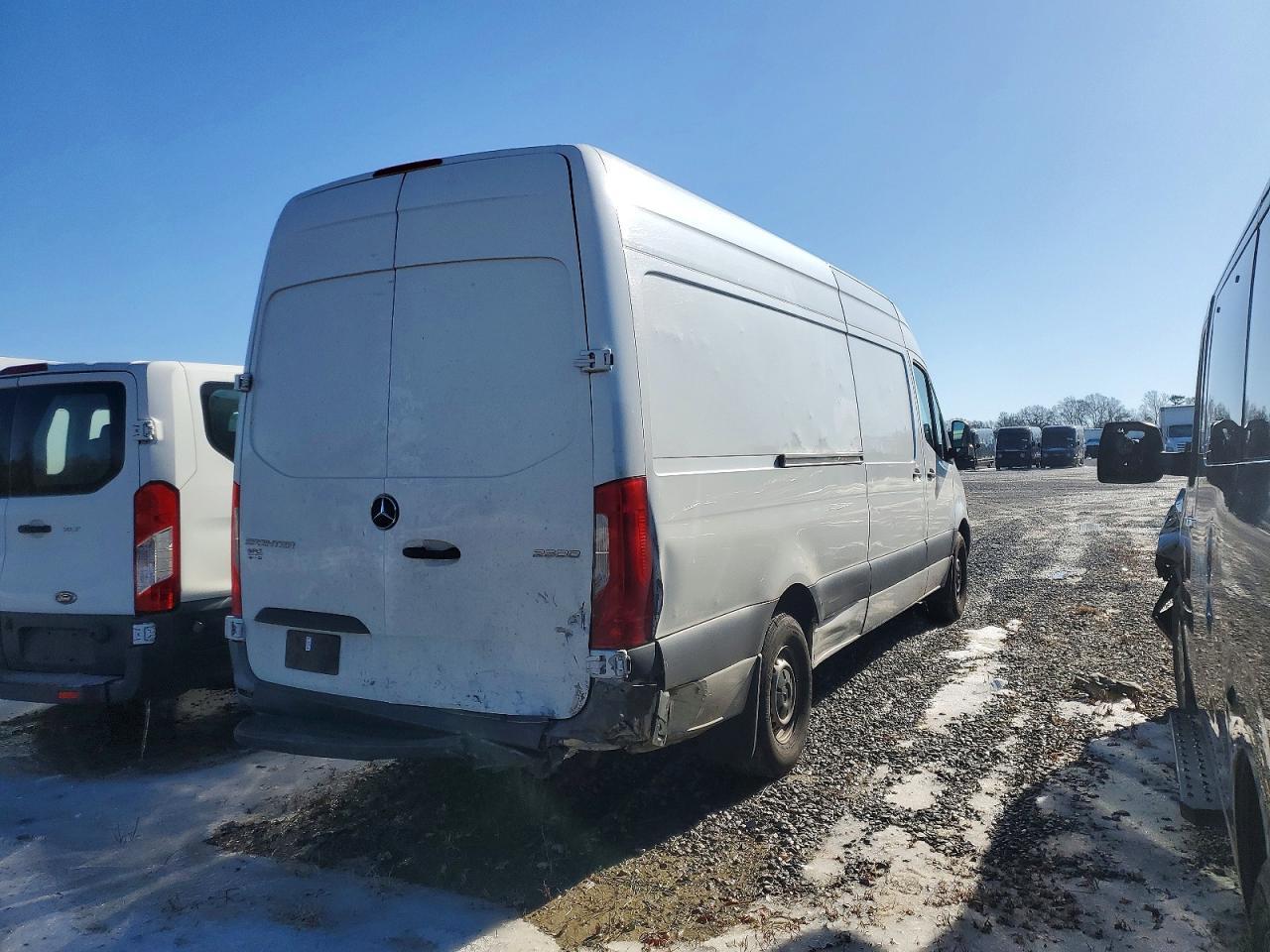 2022 Mercedes-Benz Sprinter 2500