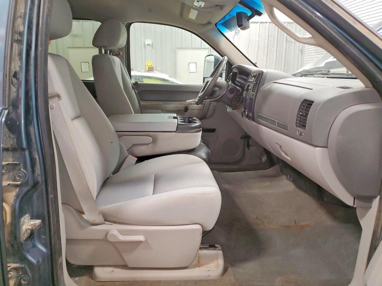 2012 GMC Sierra 2500 Flatbed Truck