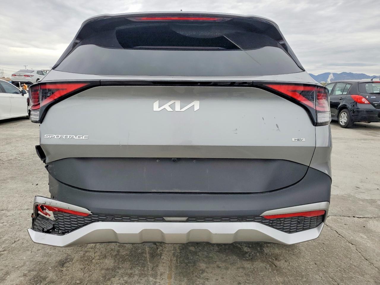 2025 KIA Sportage lx