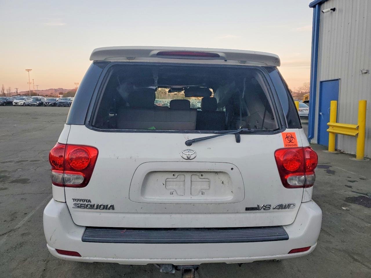 2005 Toyota Sequoia SR5