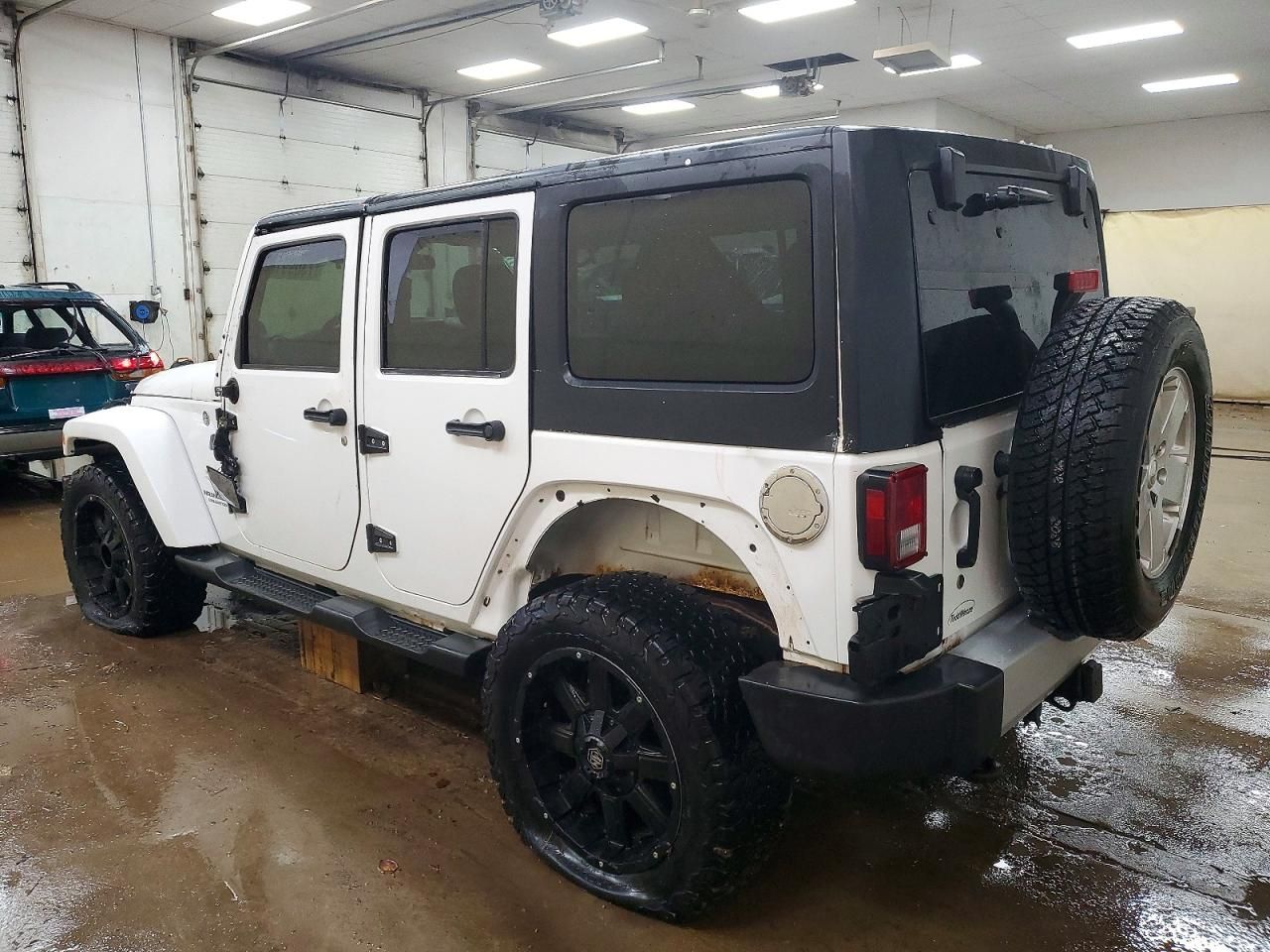 2012 Jeep Wrangler Unlimited Sahara