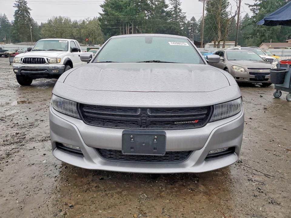 2017 Dodge Charger sxt