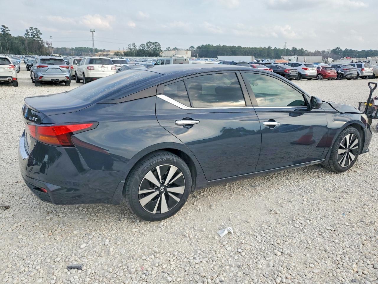 2021 Nissan Altima