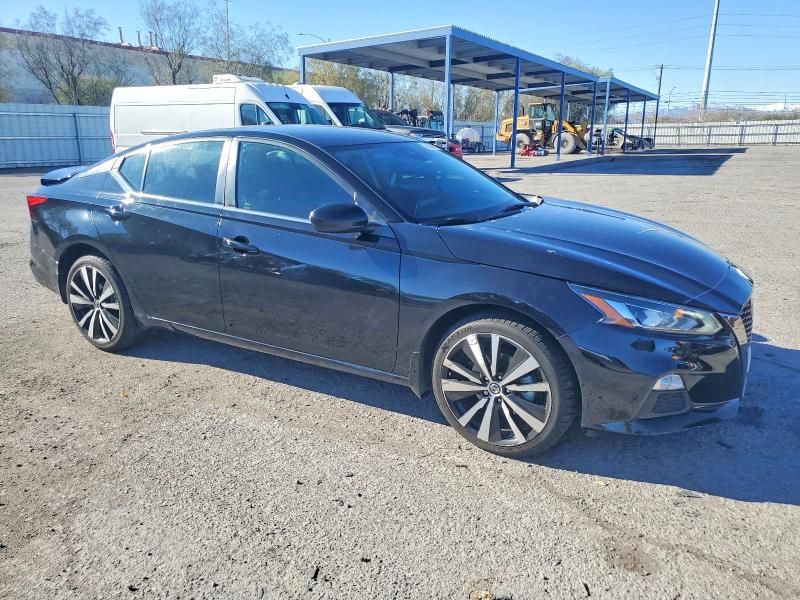 2021 Nissan Altima sr