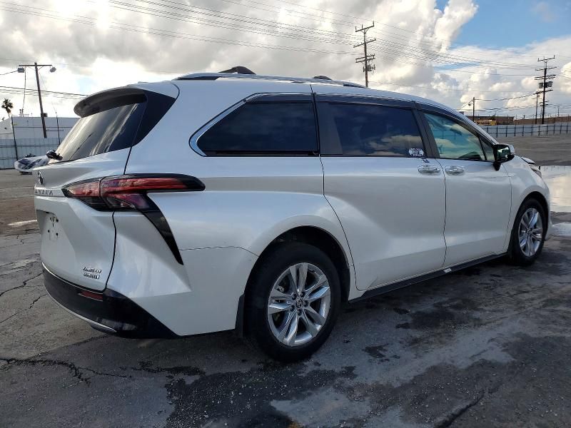 2024 Toyota Sienna Limited