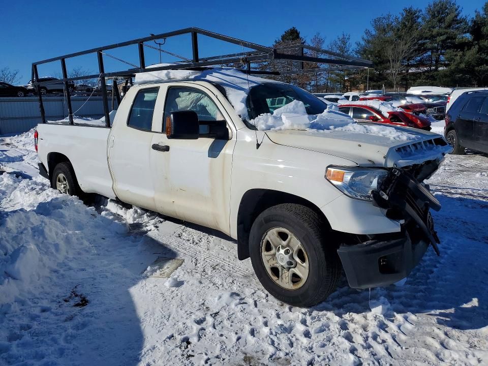 2016 Toyota Tundra Double cab sr