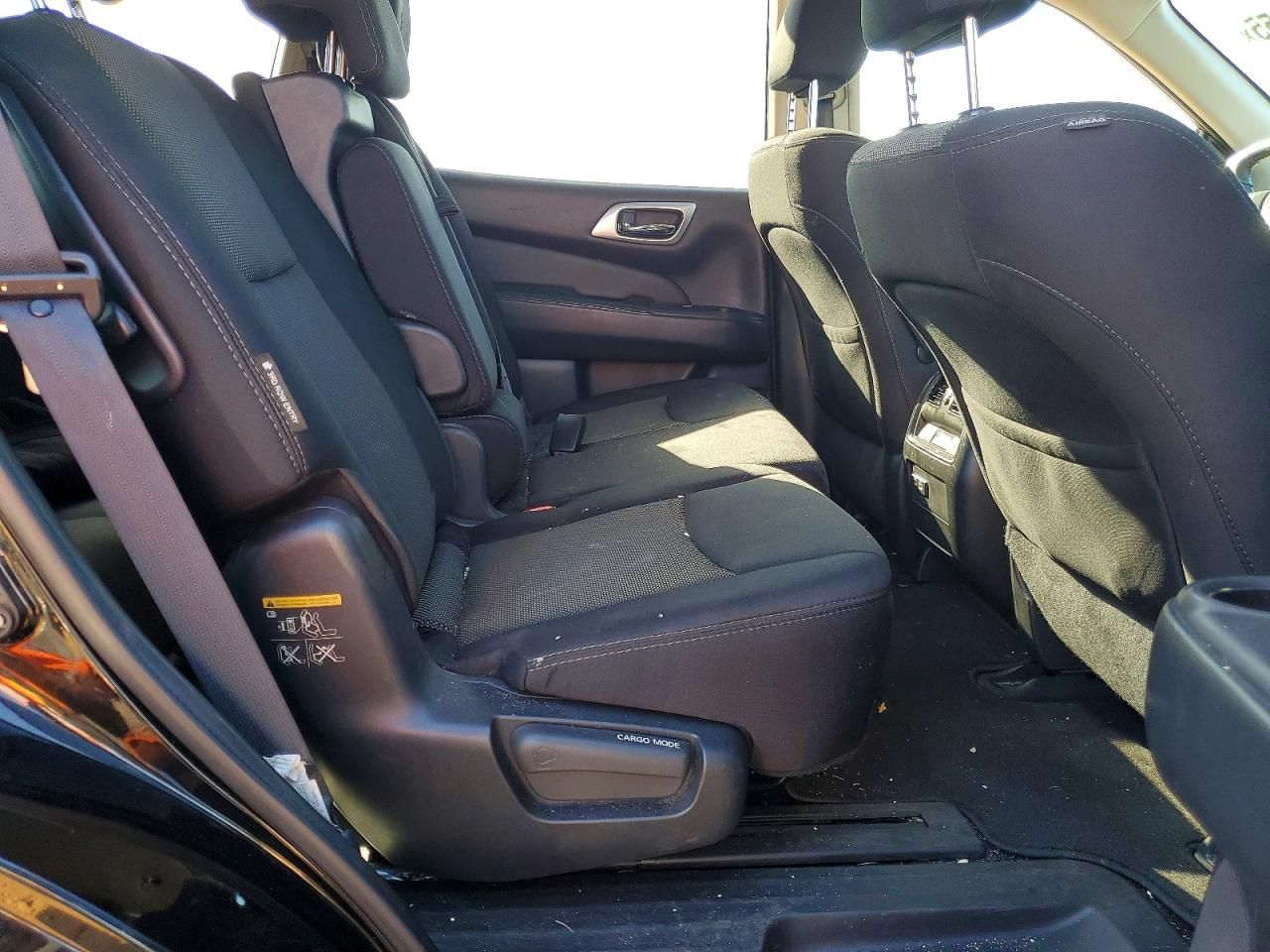 2019 Nissan Pathfinder s