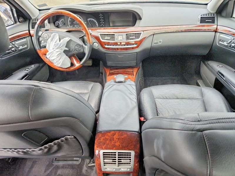 2010 Mercedes-Benz S 550